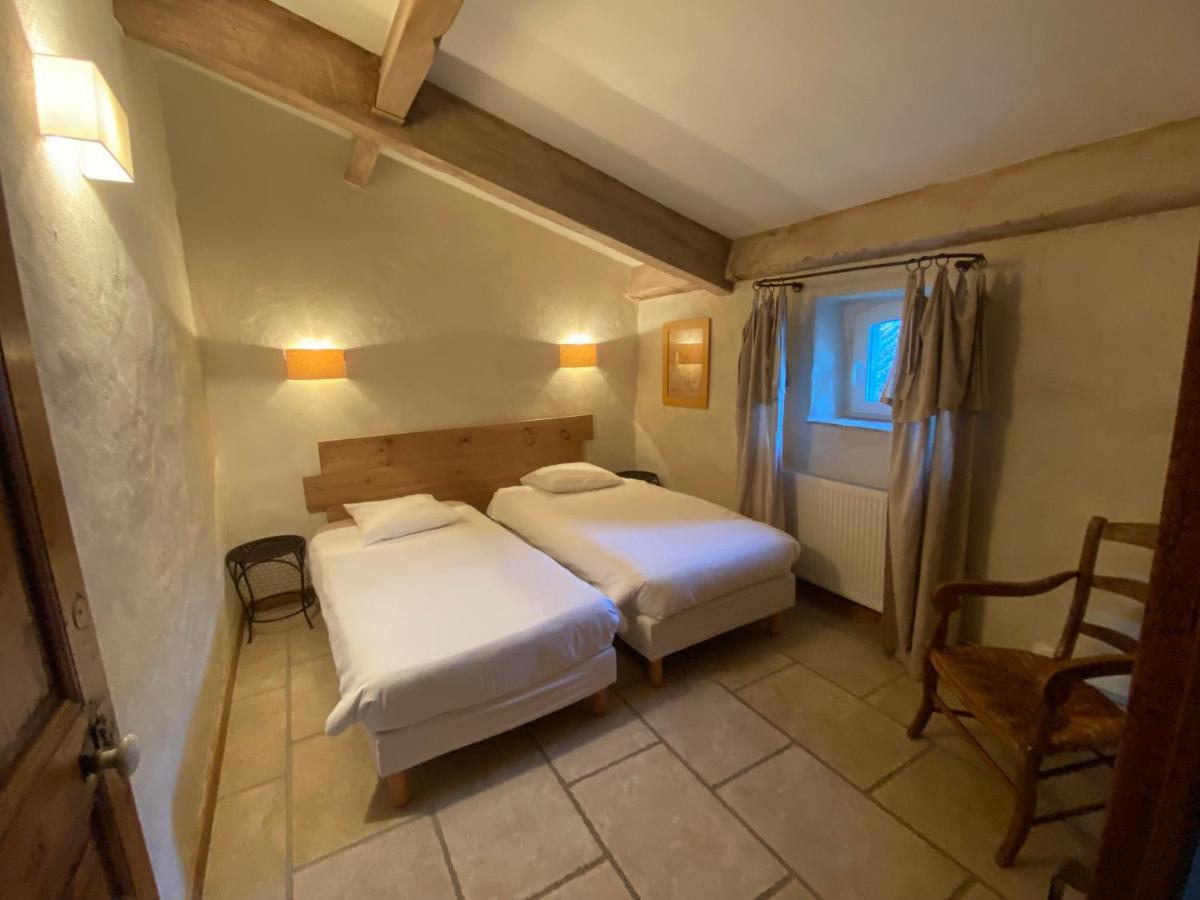 Gite De Groupe 9Ch Ou 3 Gites Independants De 3Ch - Patio Et Piscine Interieure Chauffee Toute L'Annee Vallon-Pont-dʼArc Zewnętrze zdjęcie