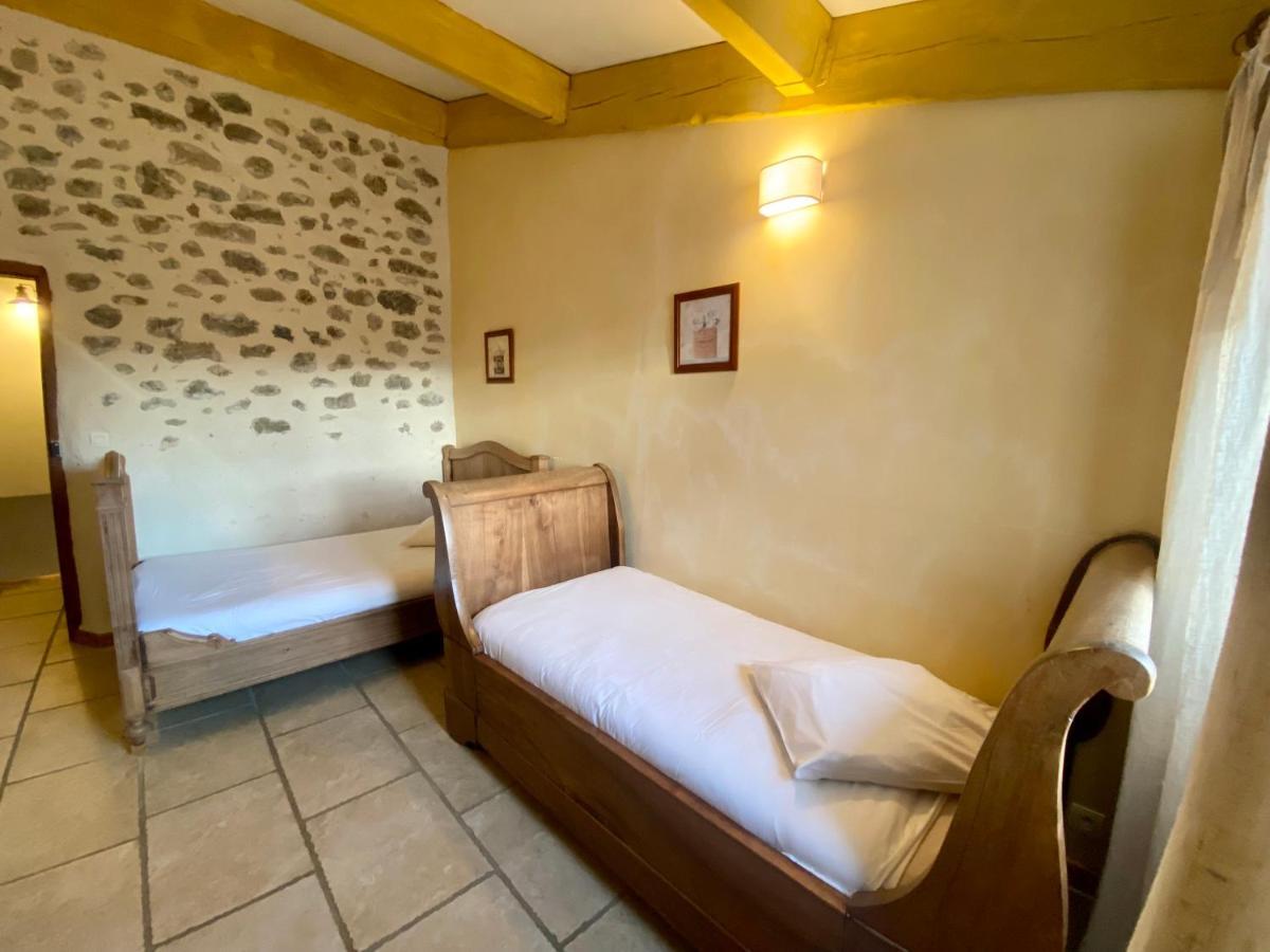 Gite De Groupe 9Ch Ou 3 Gites Independants De 3Ch - Patio Et Piscine Interieure Chauffee Toute L'Annee Vallon-Pont-dʼArc Zewnętrze zdjęcie