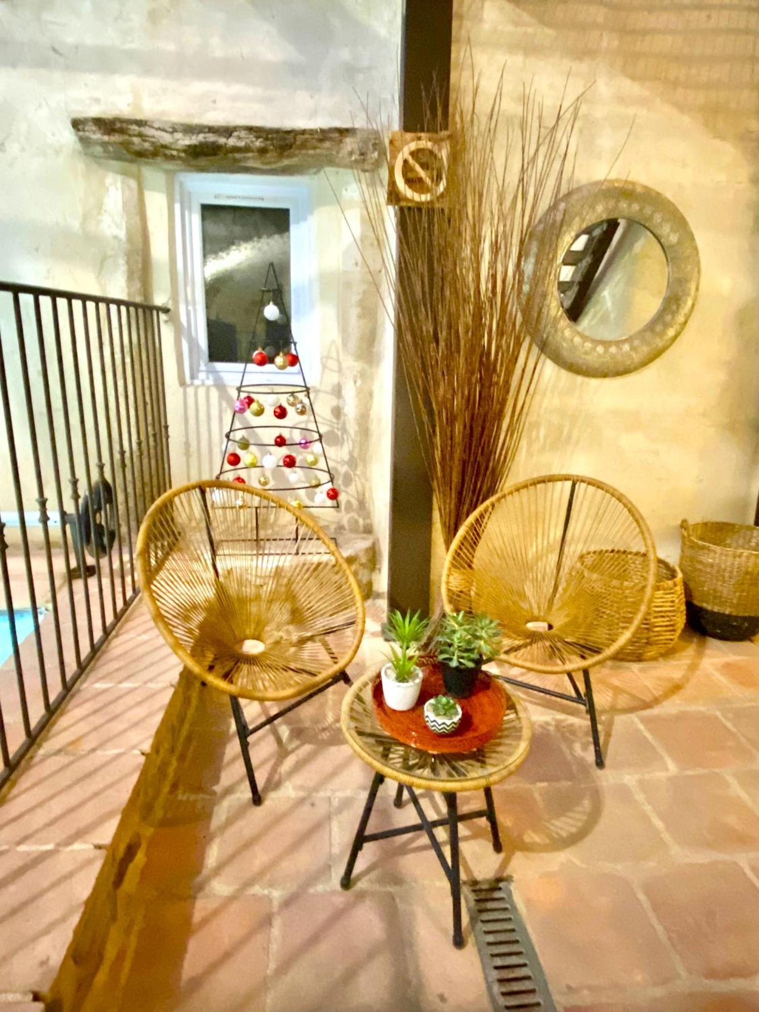 Gite De Groupe 9Ch Ou 3 Gites Independants De 3Ch - Patio Et Piscine Interieure Chauffee Toute L'Annee Vallon-Pont-dʼArc Zewnętrze zdjęcie